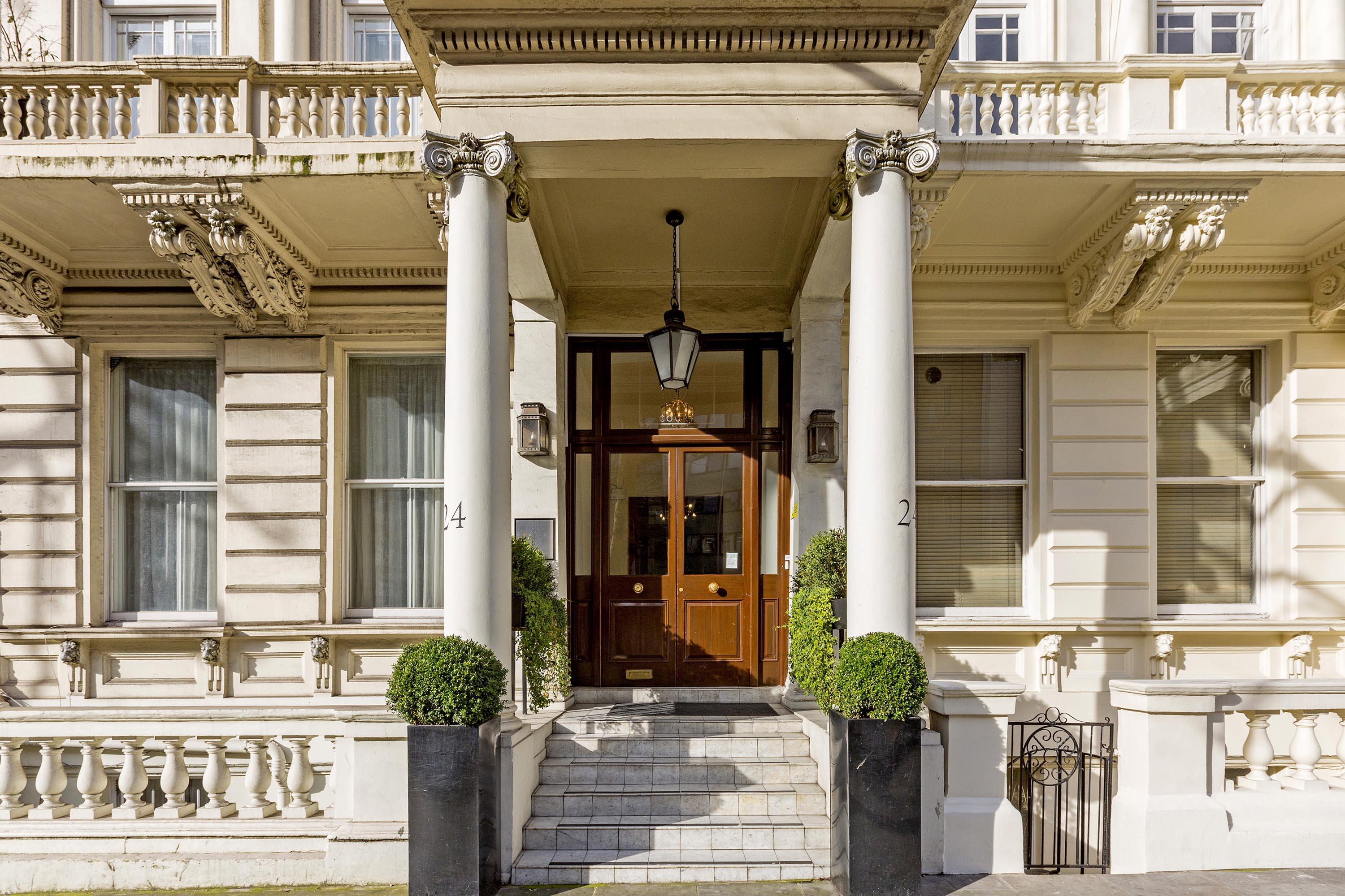 Queensgate Court Лондон Екстериор снимка