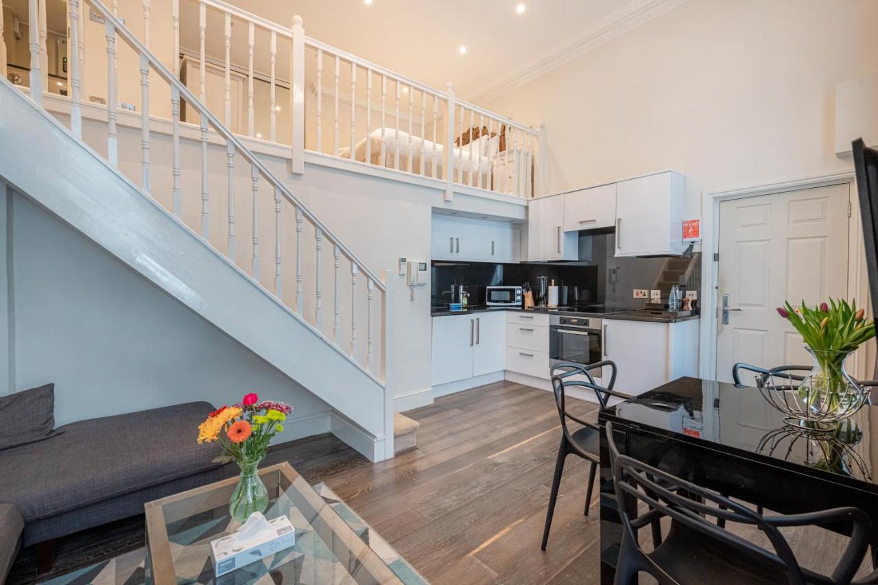 Queensgate Court Лондон Екстериор снимка