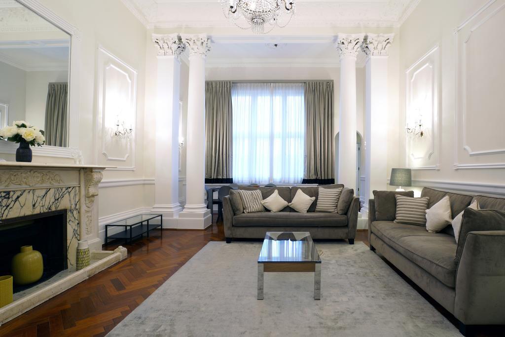 Queensgate Court Лондон Екстериор снимка